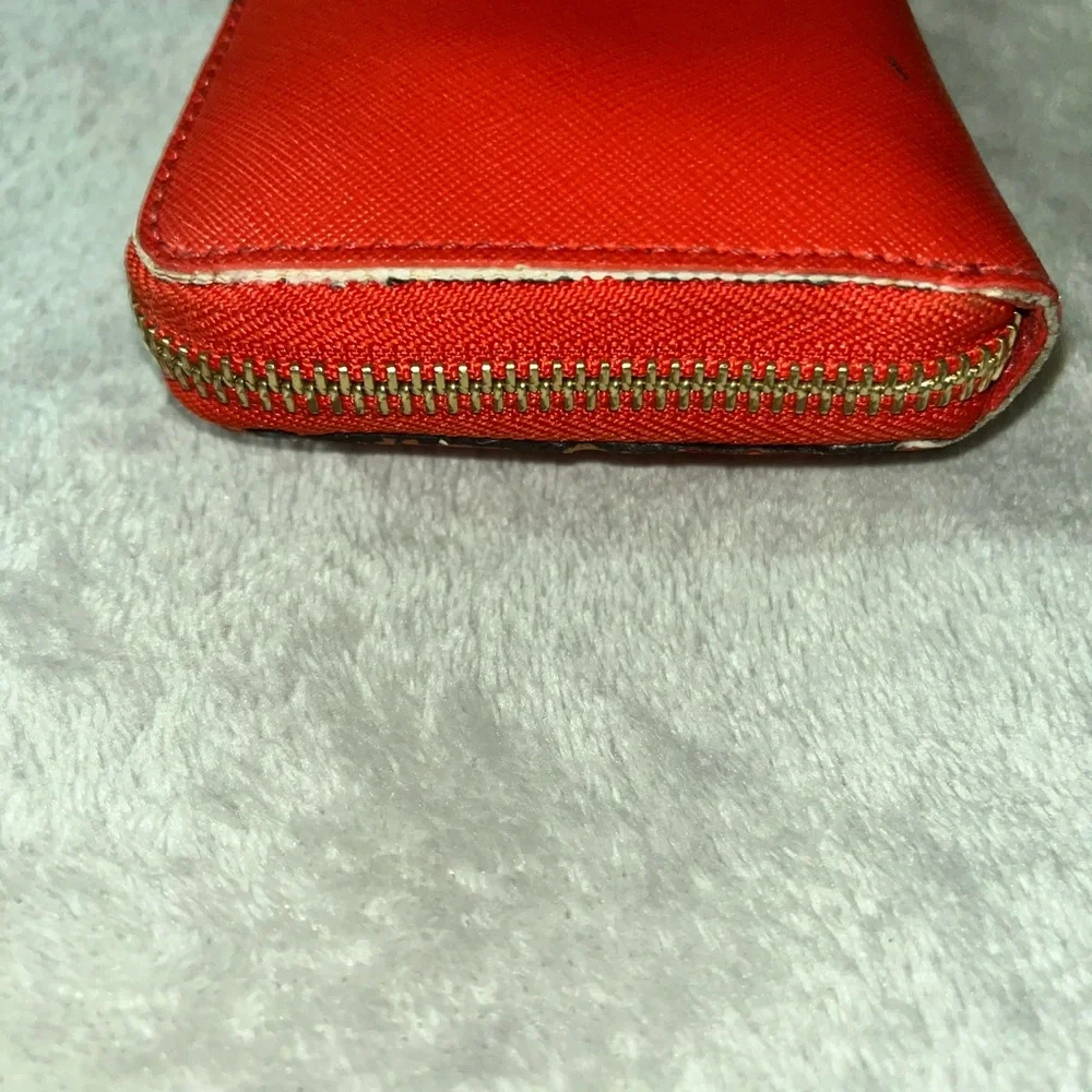 Michael Kors Vibrant Red/ Orange Wallet GUC